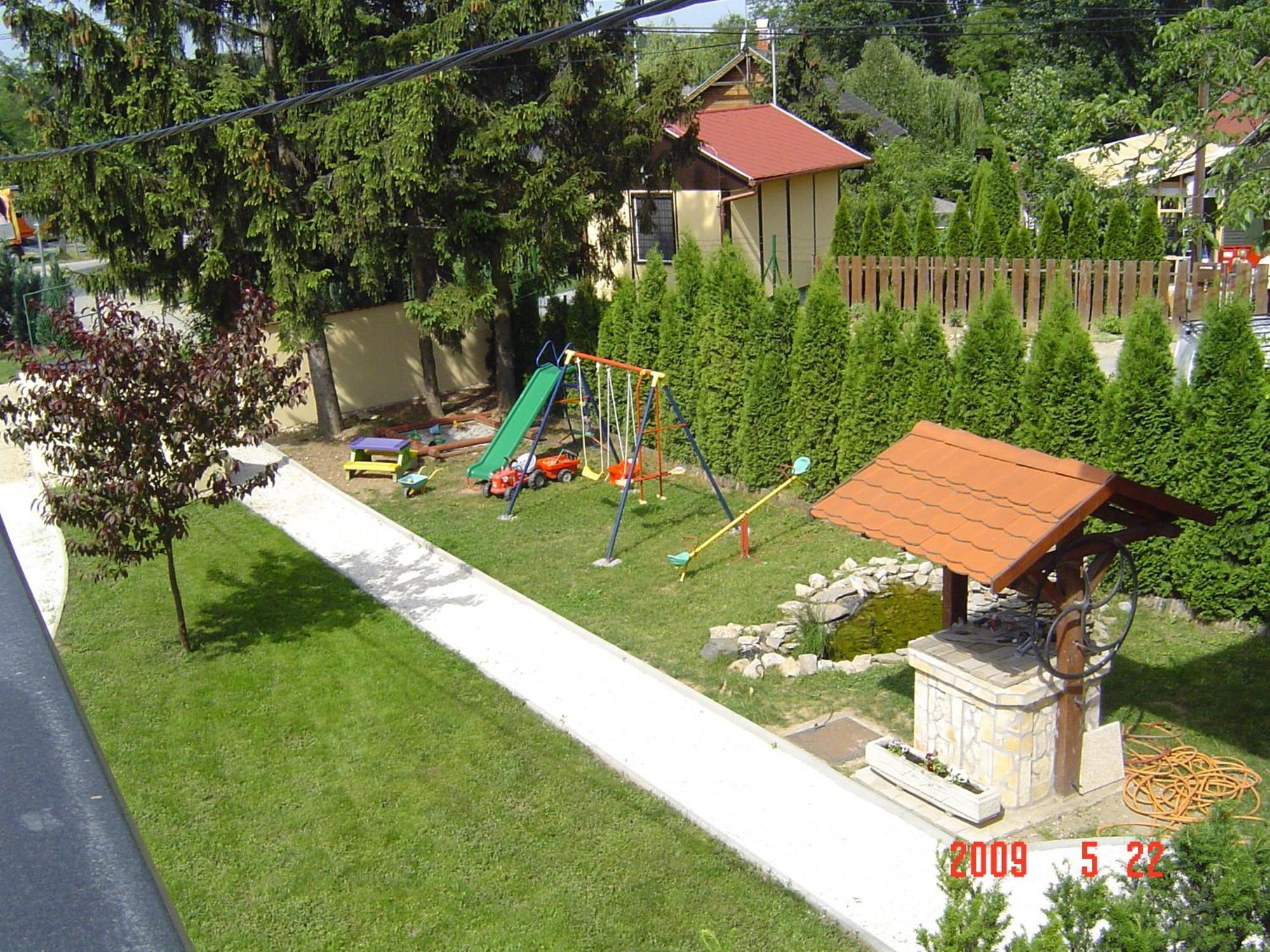 Janus Apartman Sarvar Bagian luar foto