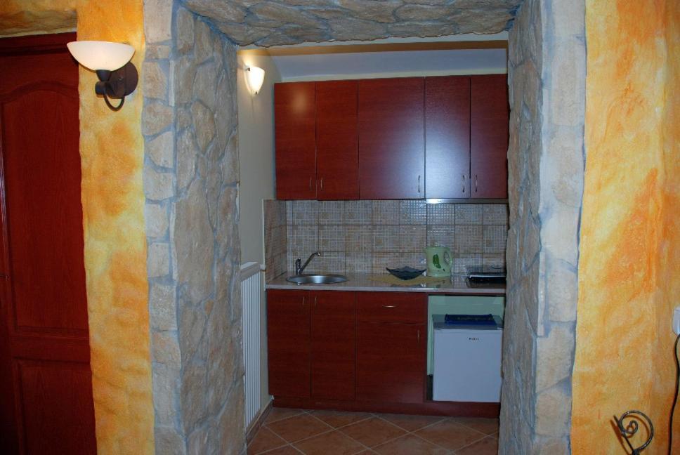 Janus Apartman Sarvar Ruang foto